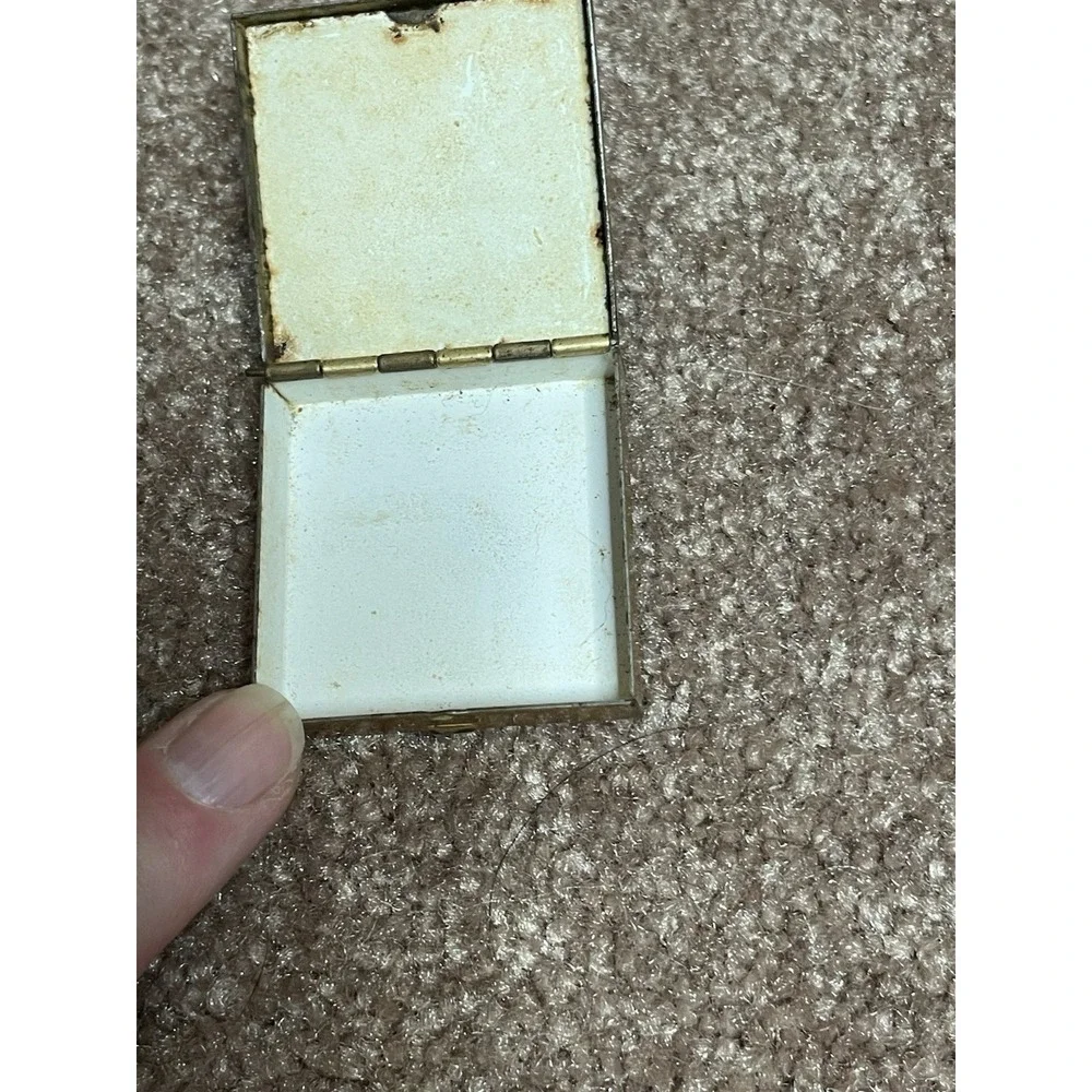 Vintage Fleur de Lis 1960'S Square Metal Brass Hinged Pill Box Compact Blue Lid